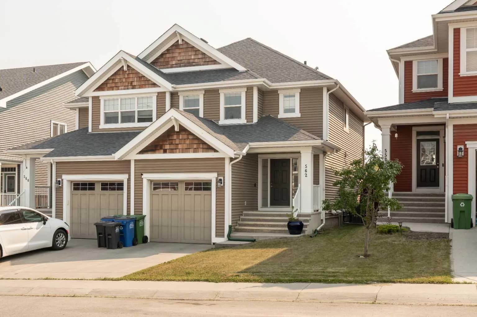 Semi Detached (Half Duplex)
