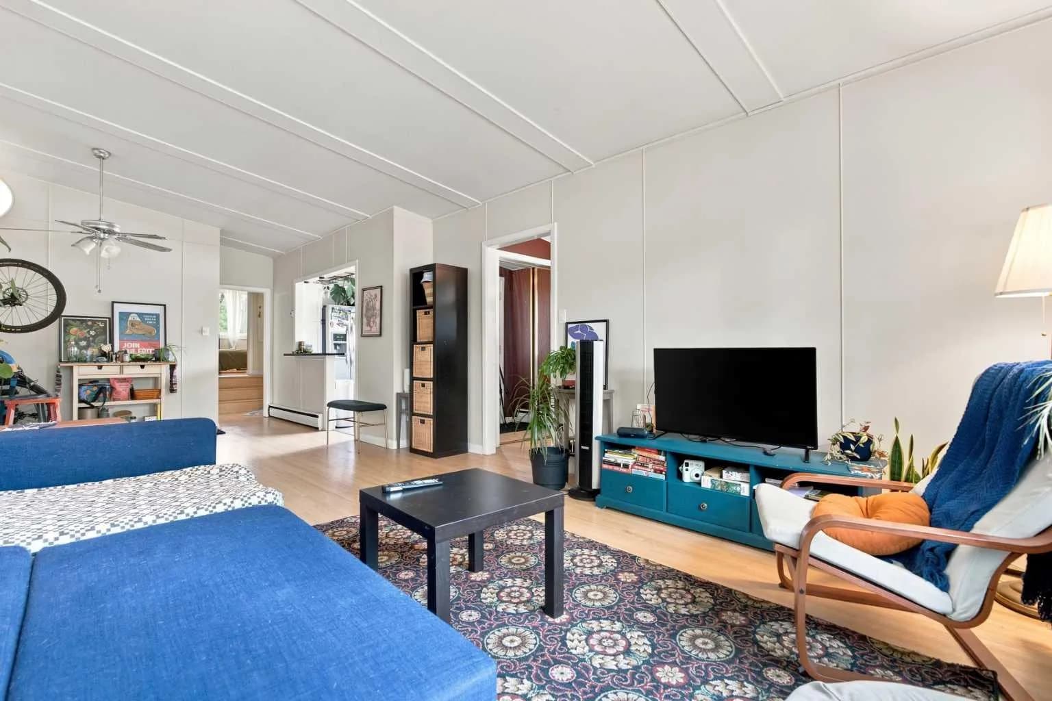 Semi Detached (Half Duplex)