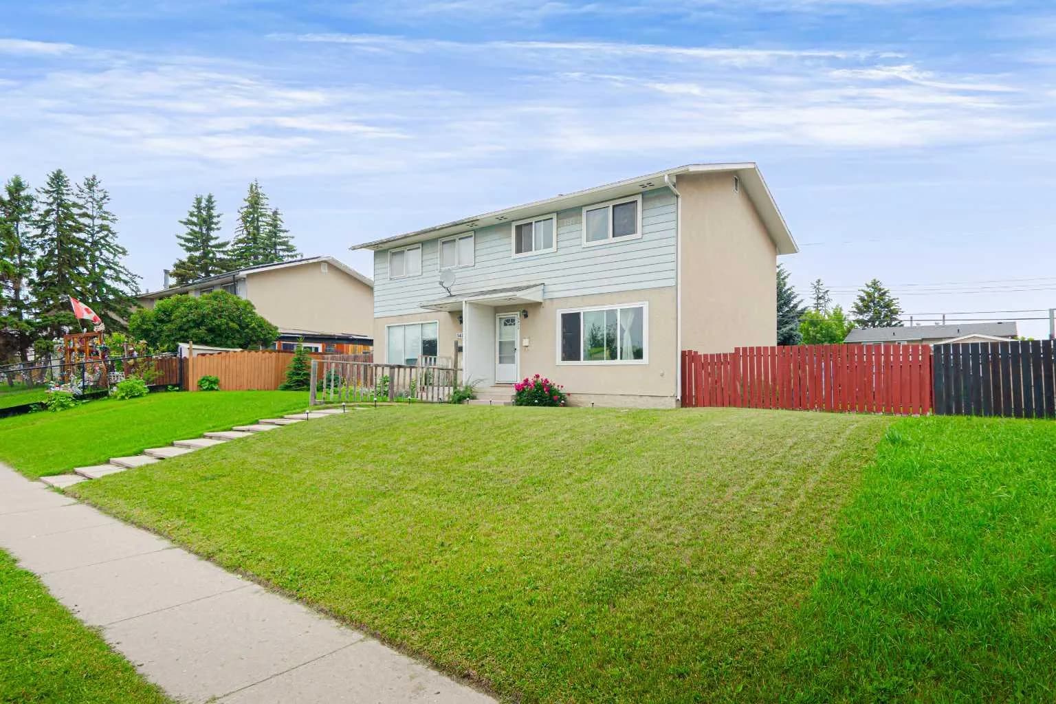 Semi Detached (Half Duplex)
