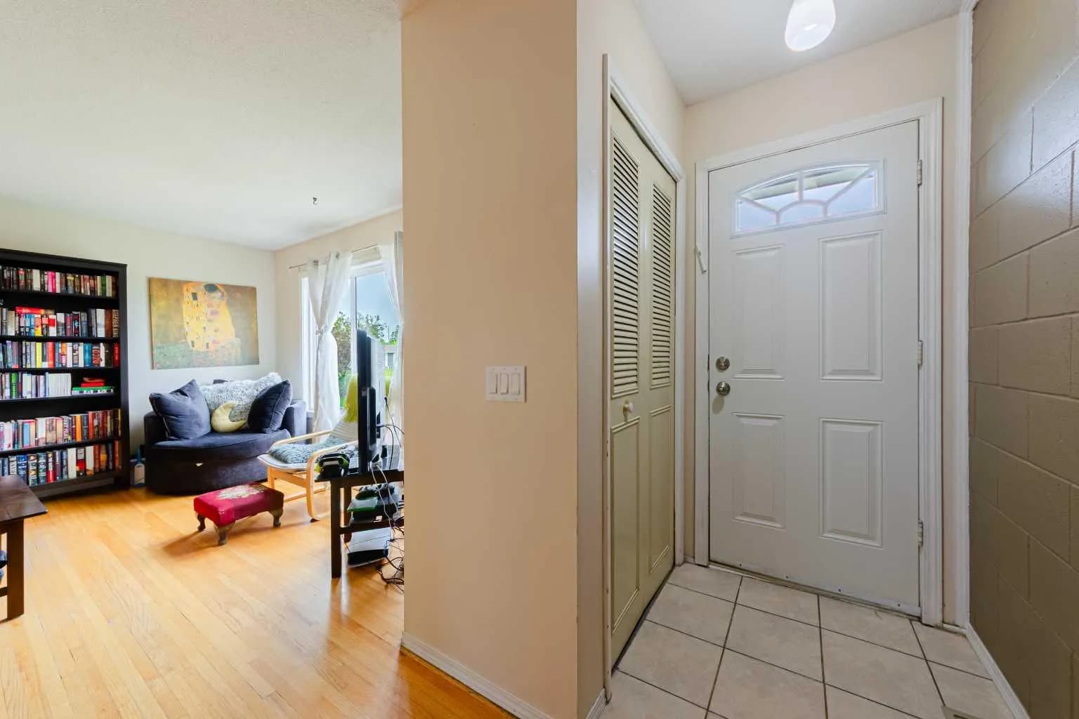 Semi Detached (Half Duplex)
