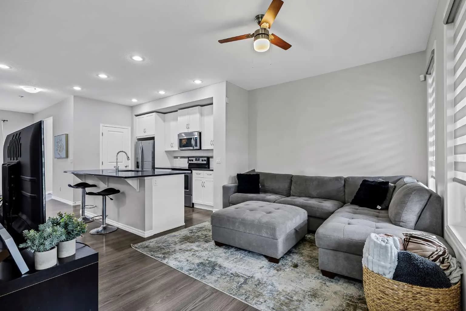 Semi Detached (Half Duplex)