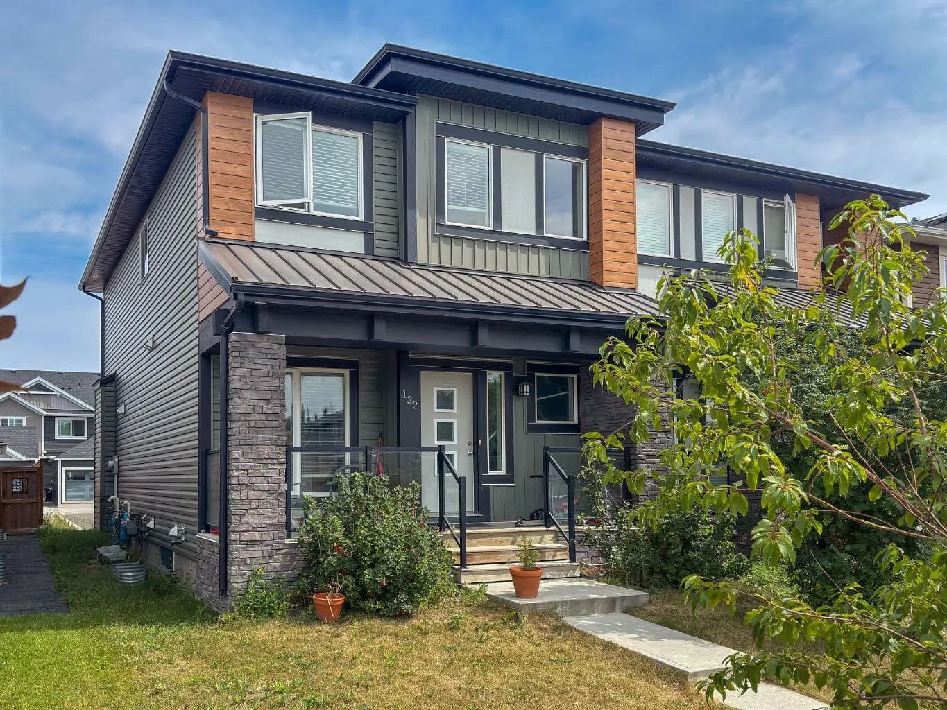 Semi Detached (Half Duplex)