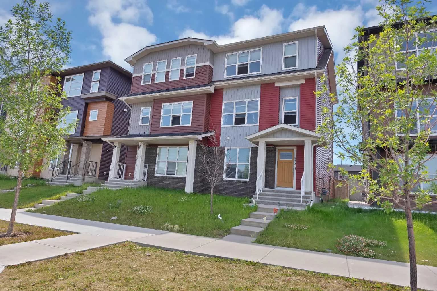 Semi Detached (Half Duplex)