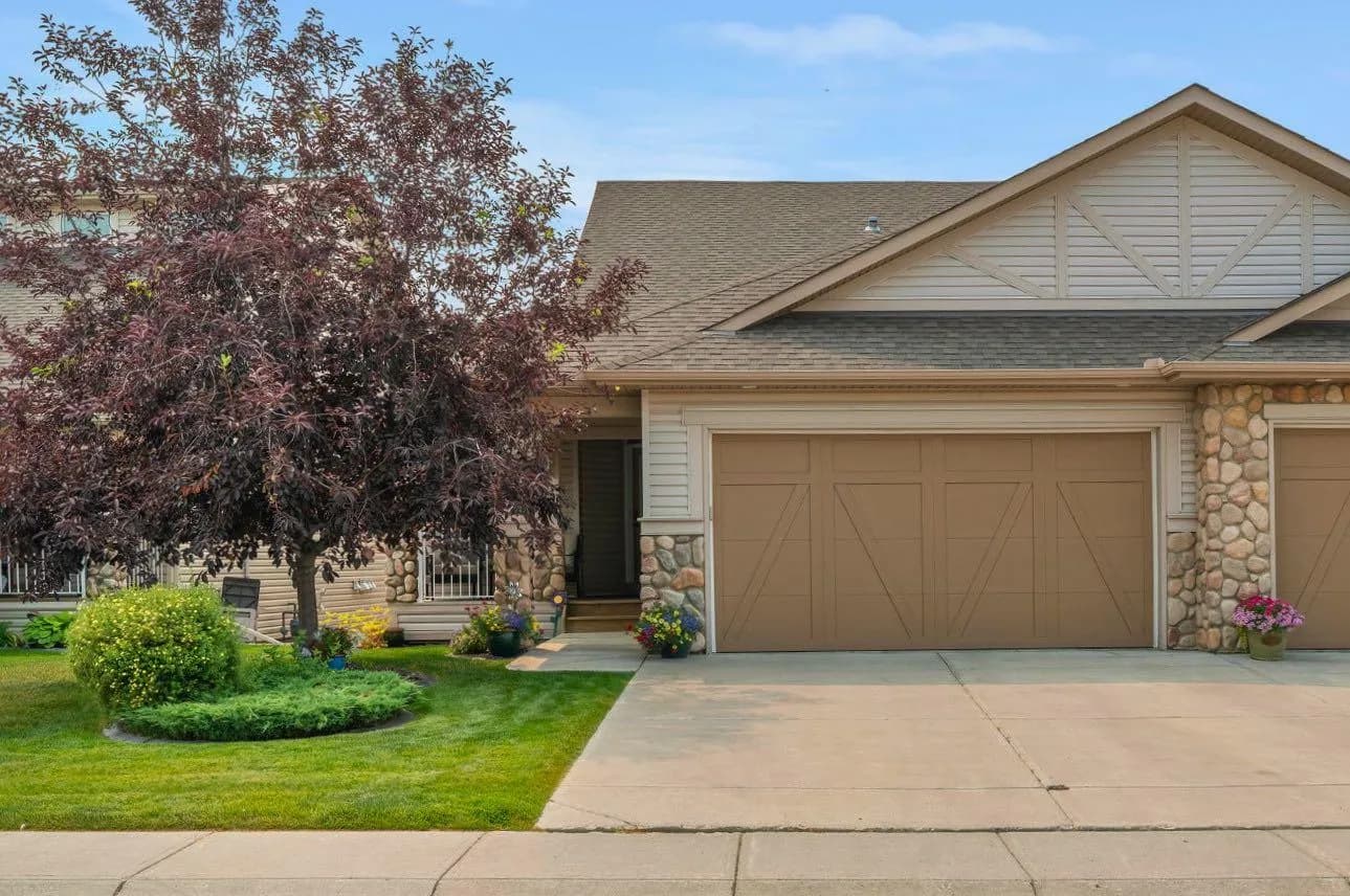 Semi Detached (Half Duplex)