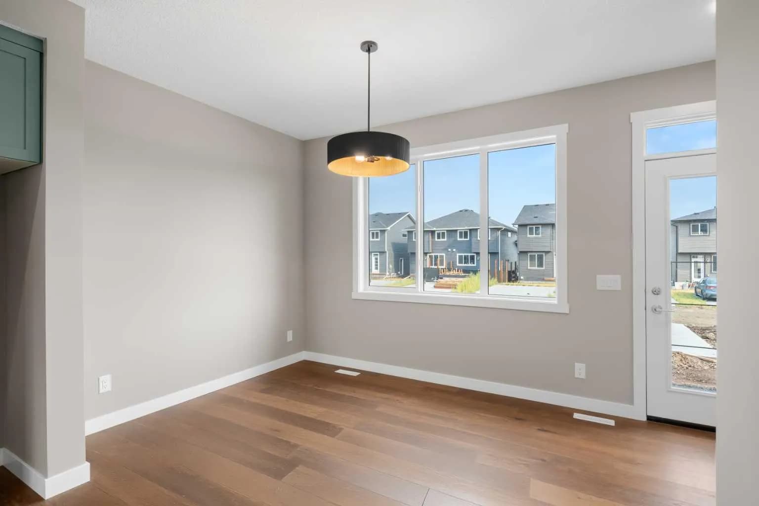 Semi Detached (Half Duplex)
