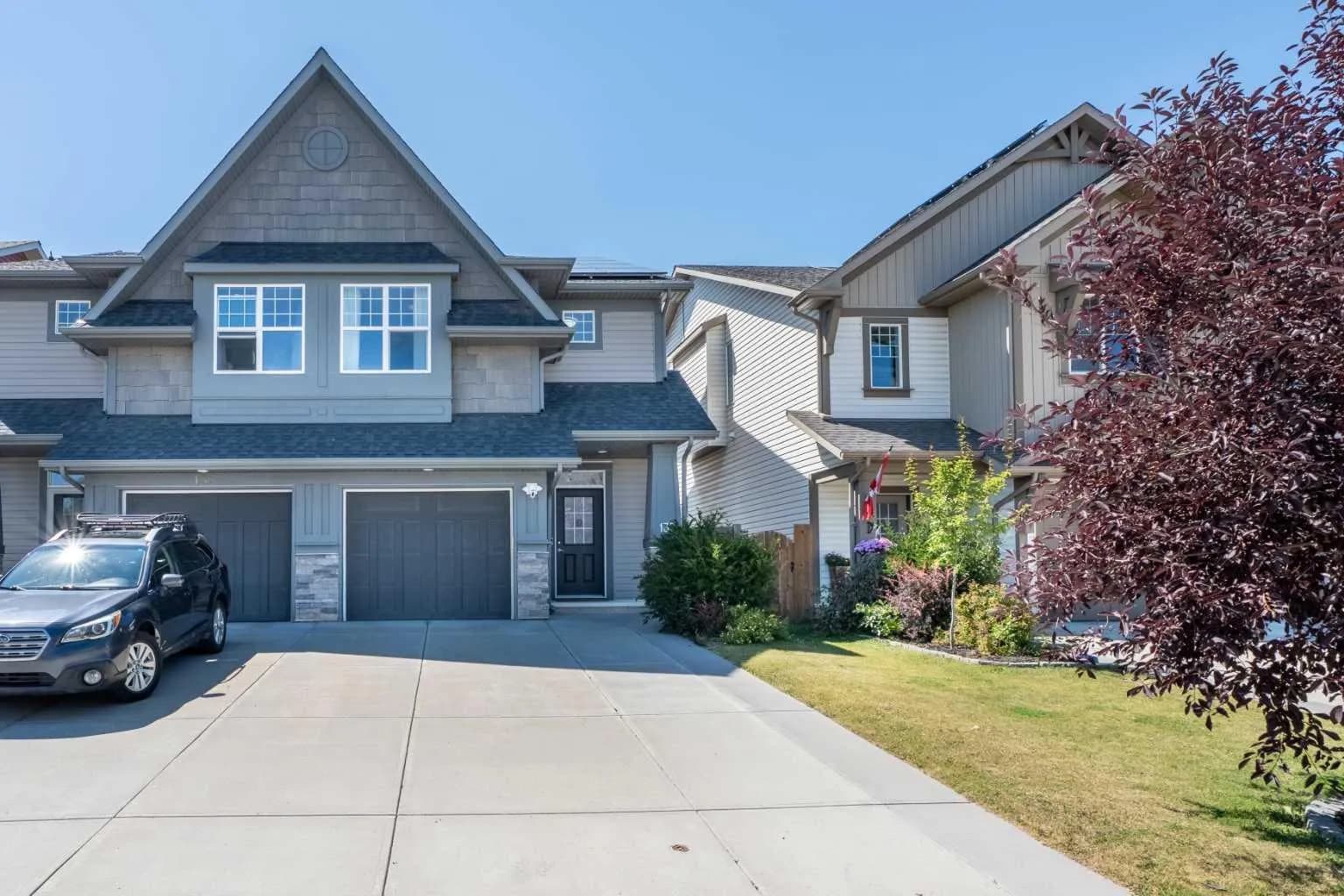 Semi Detached (Half Duplex)