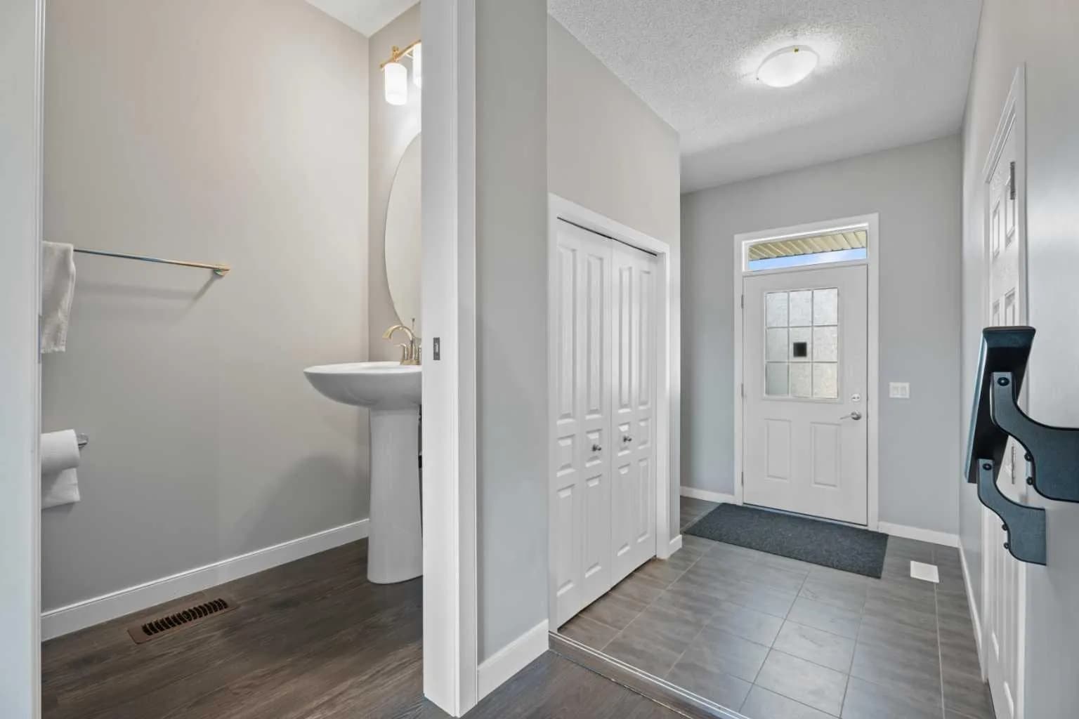 Semi Detached (Half Duplex)