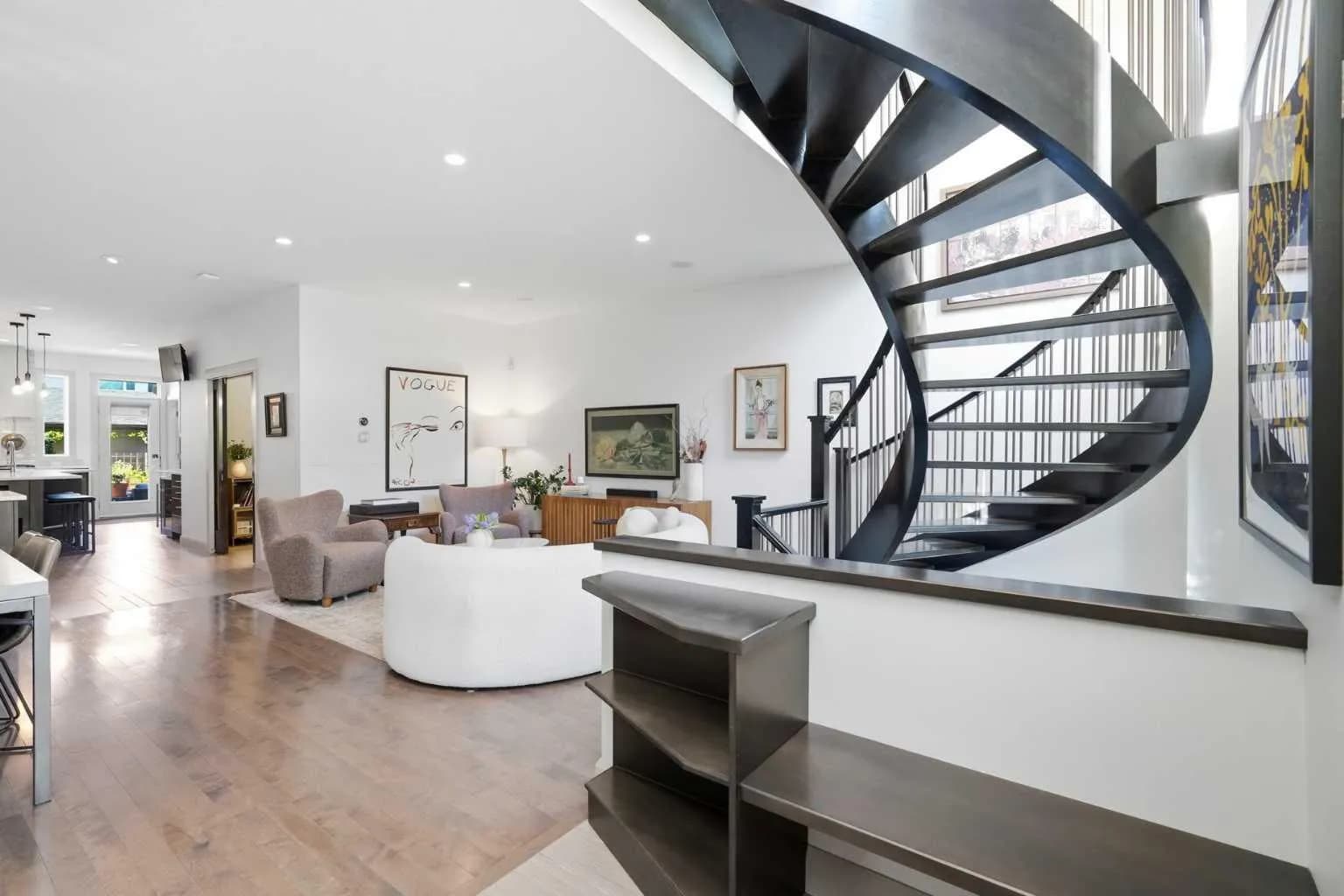Semi Detached (Half Duplex)
