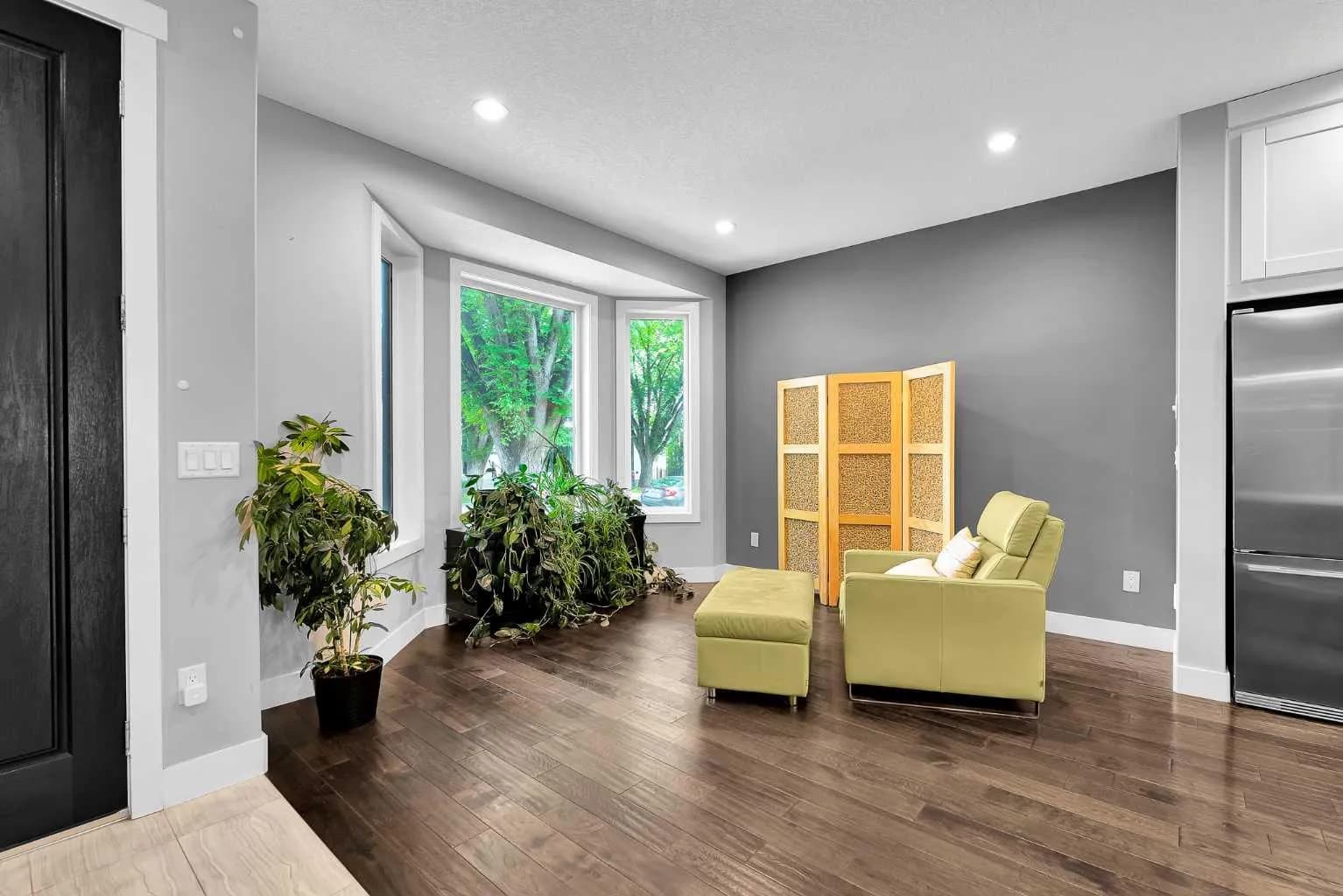 Semi Detached (Half Duplex)