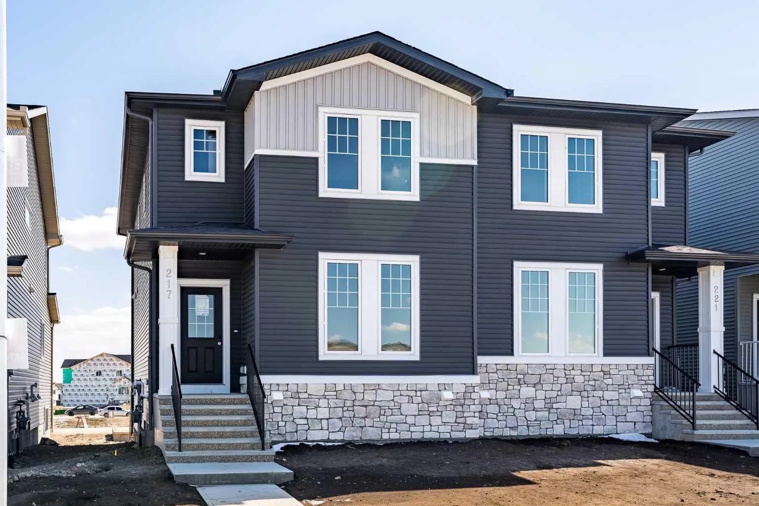 Semi Detached (Half Duplex)