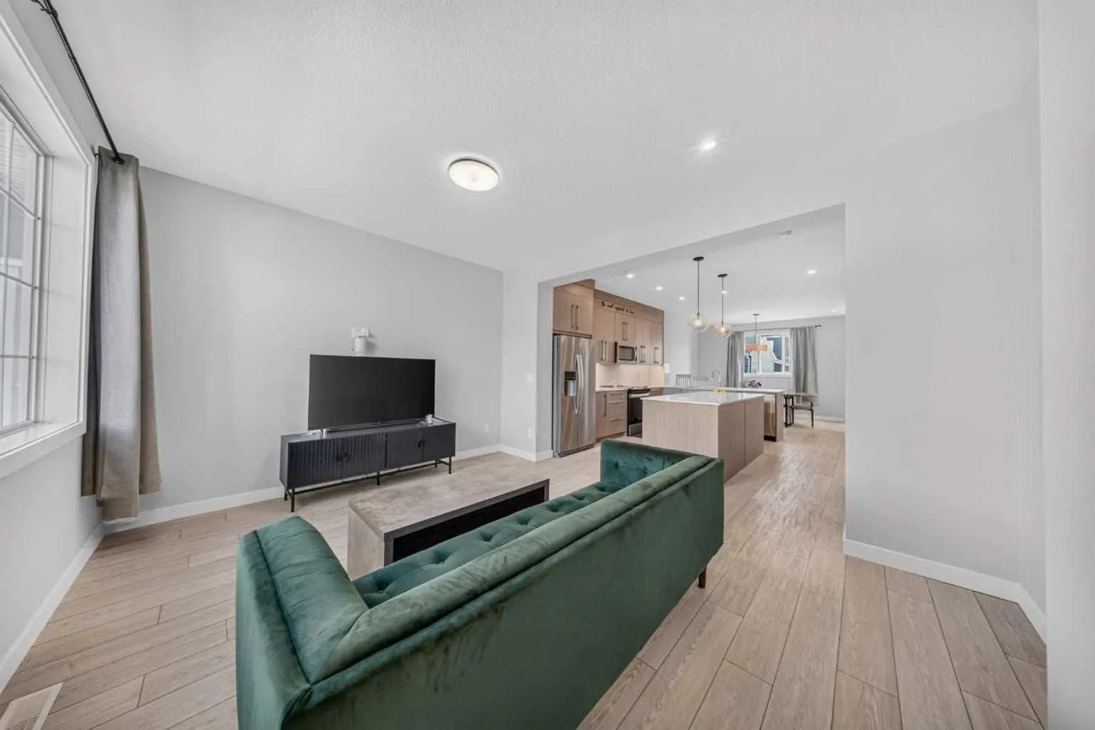 Semi Detached (Half Duplex)