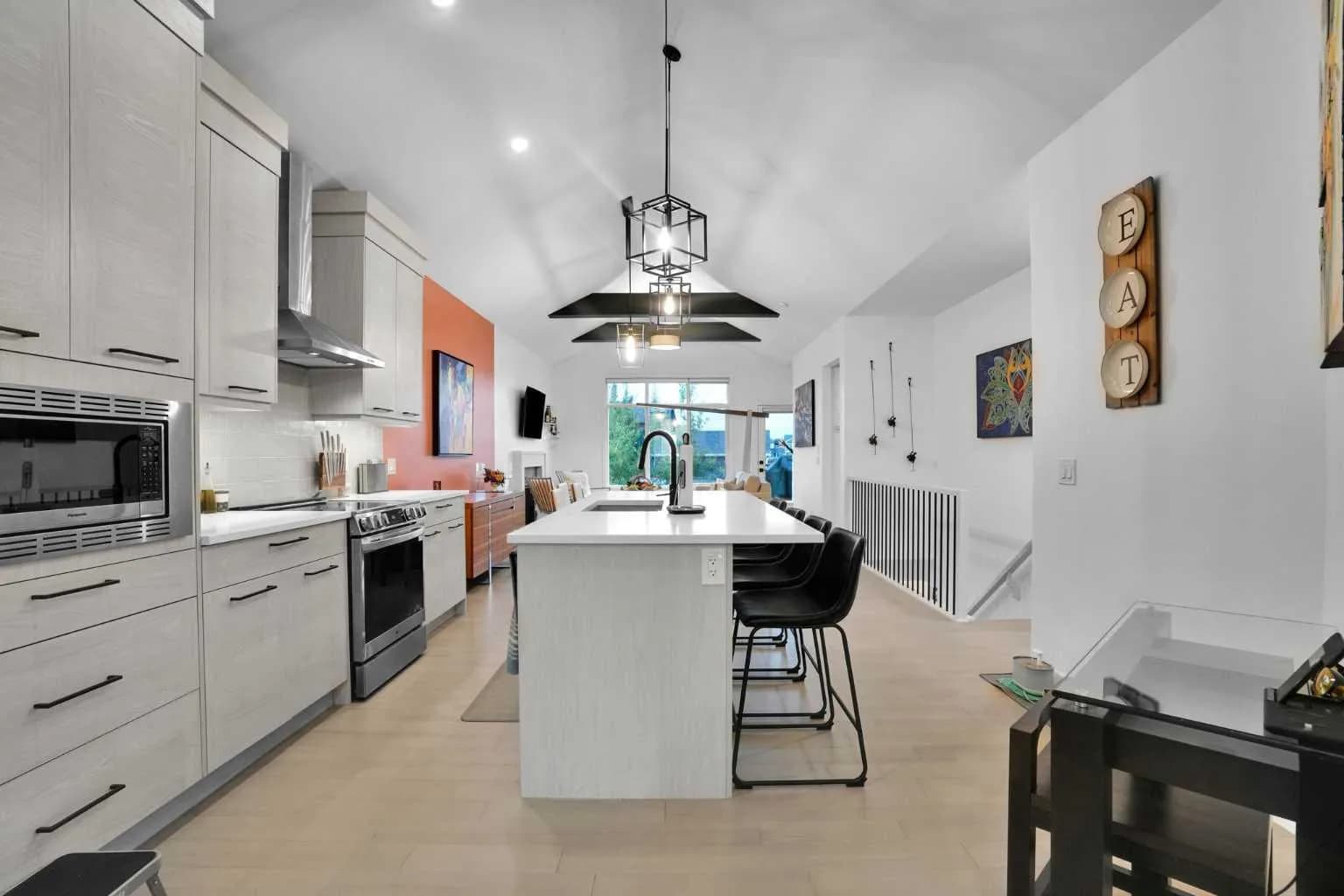 Semi Detached (Half Duplex)
