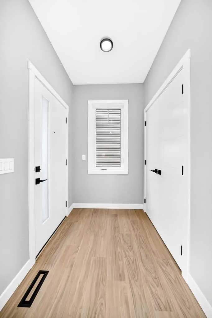 Semi Detached (Half Duplex)