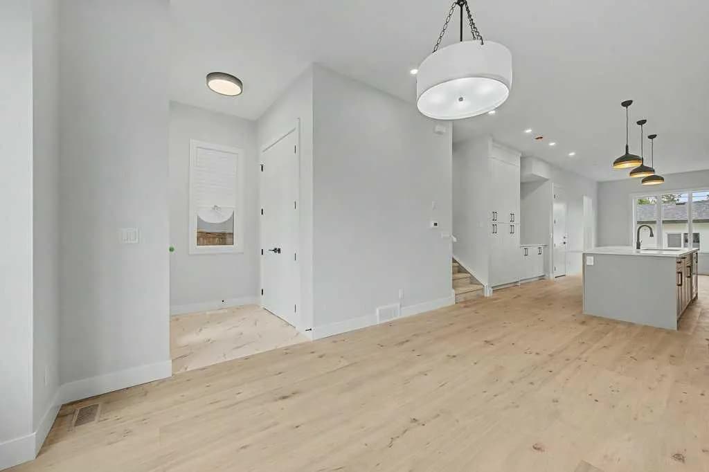 Semi Detached (Half Duplex)
