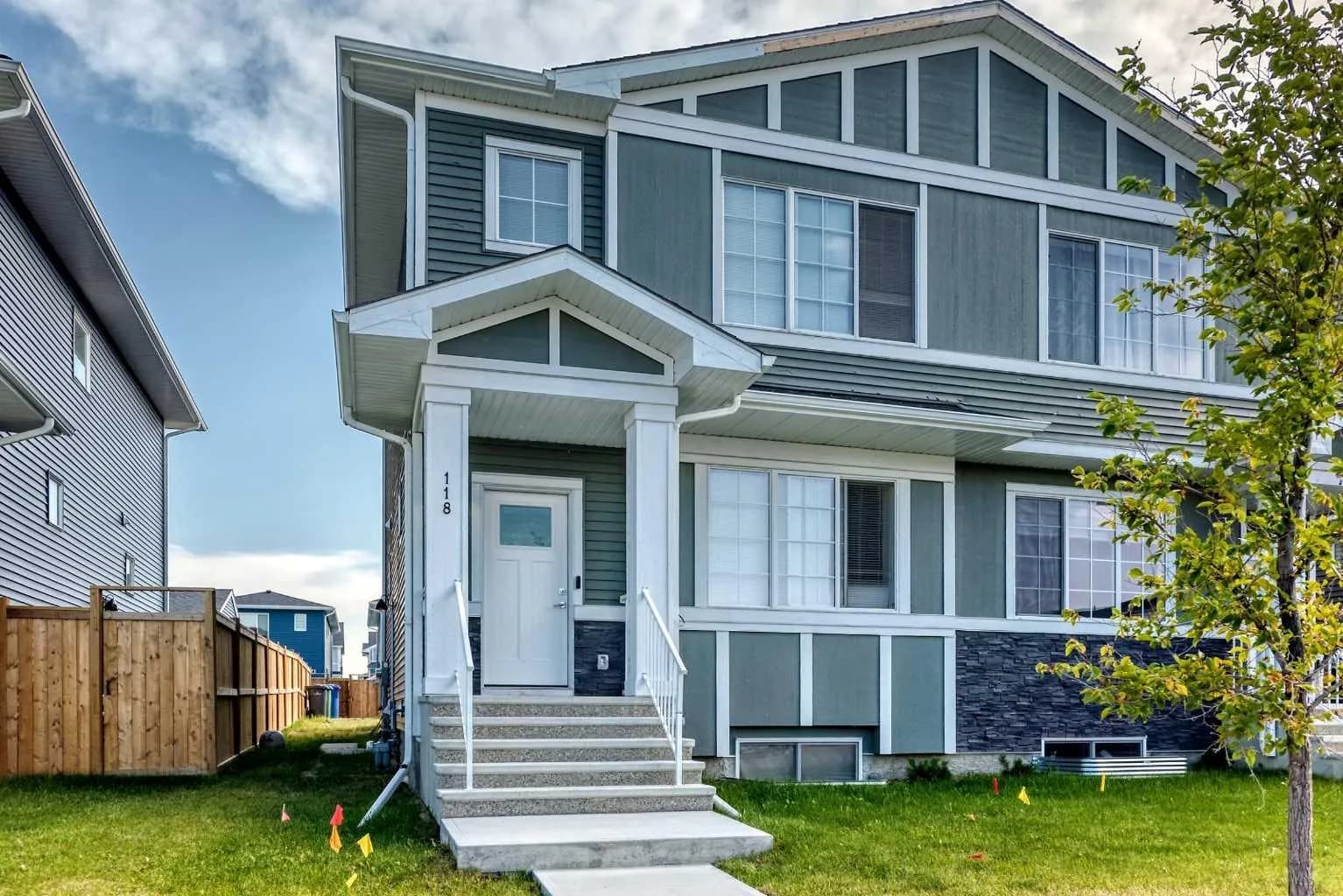 Semi Detached (Half Duplex)