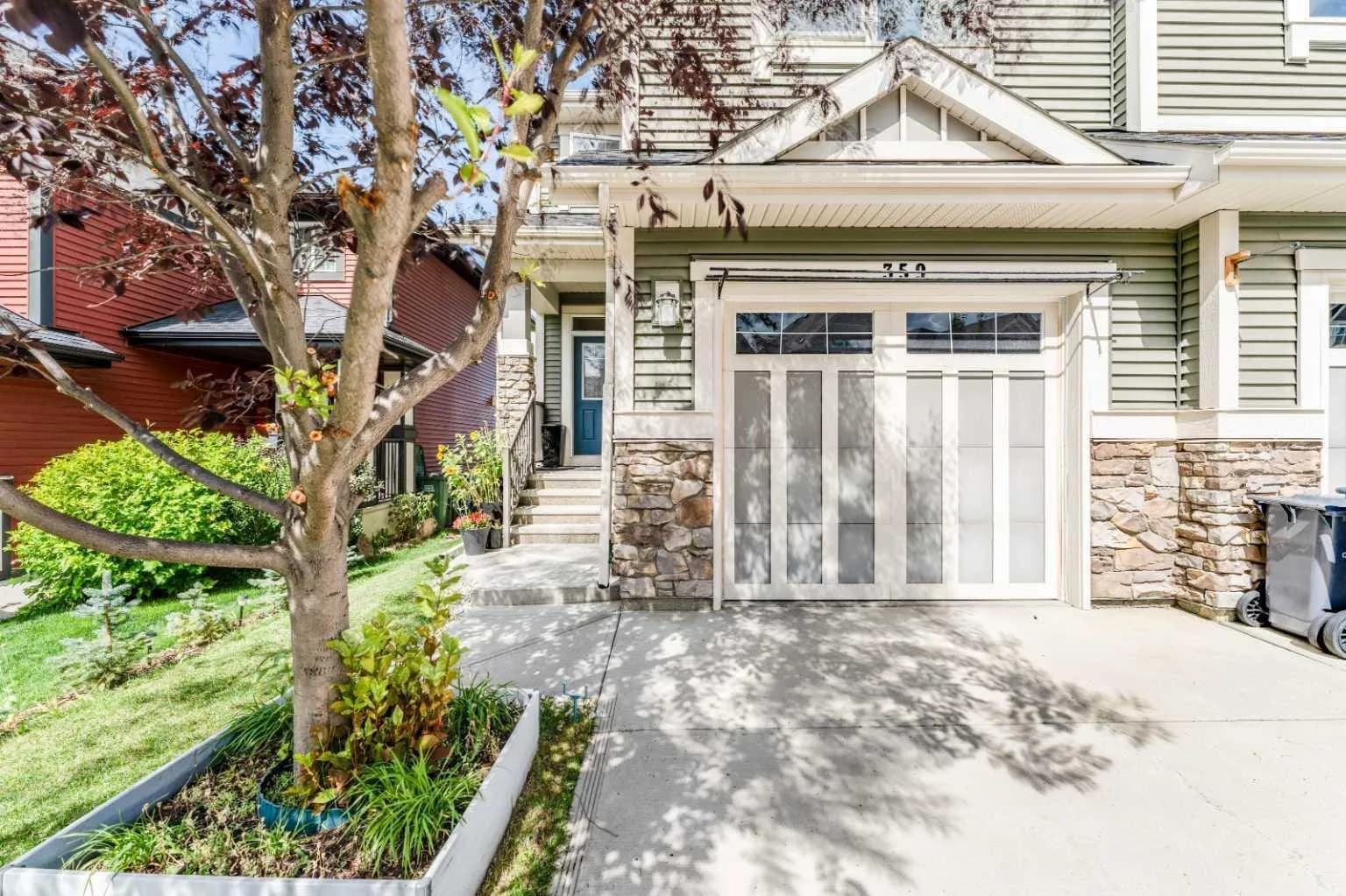 Semi Detached (Half Duplex)