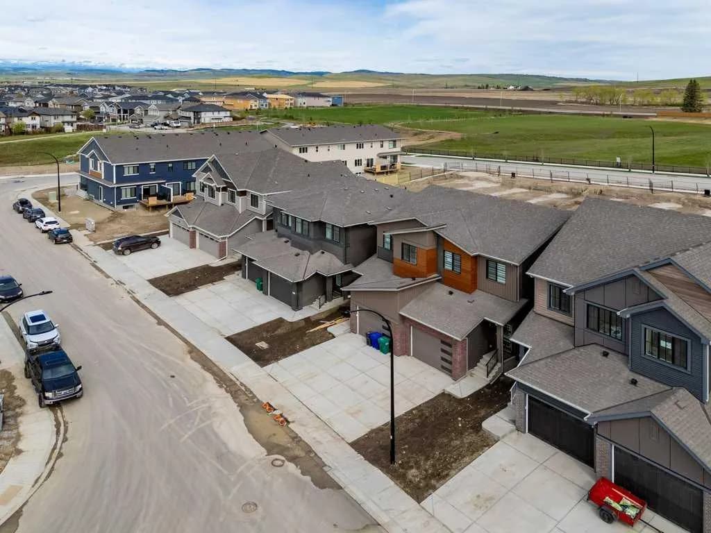 Semi Detached (Half Duplex)