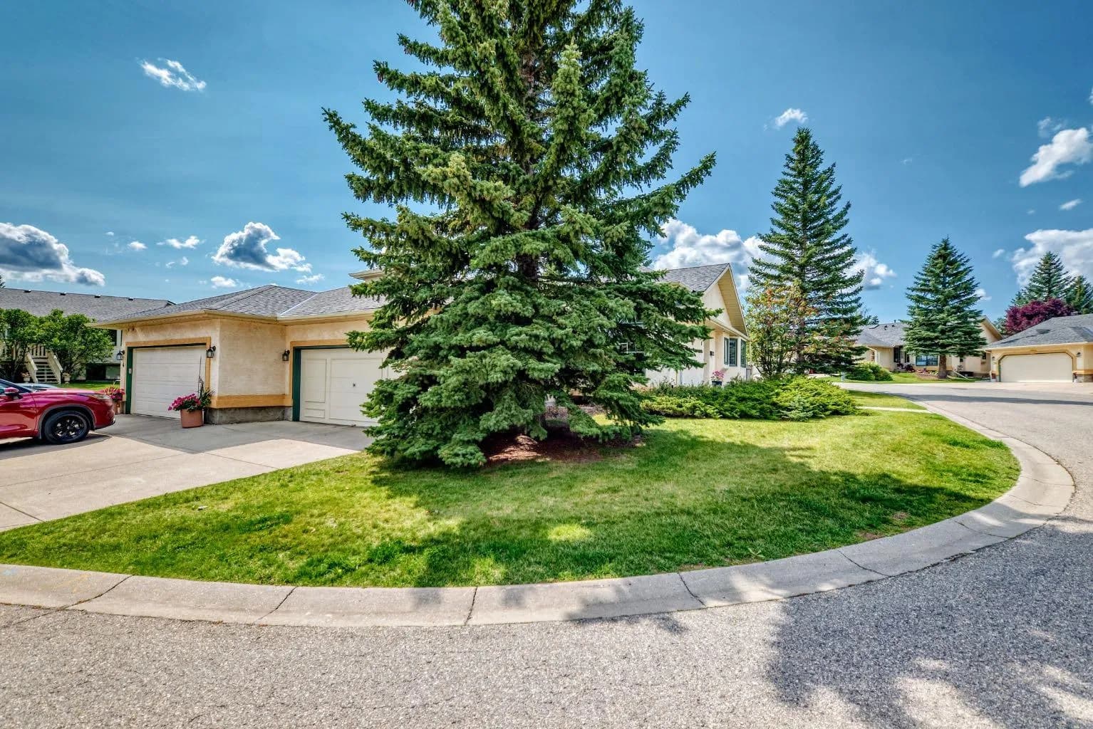Semi Detached (Half Duplex)