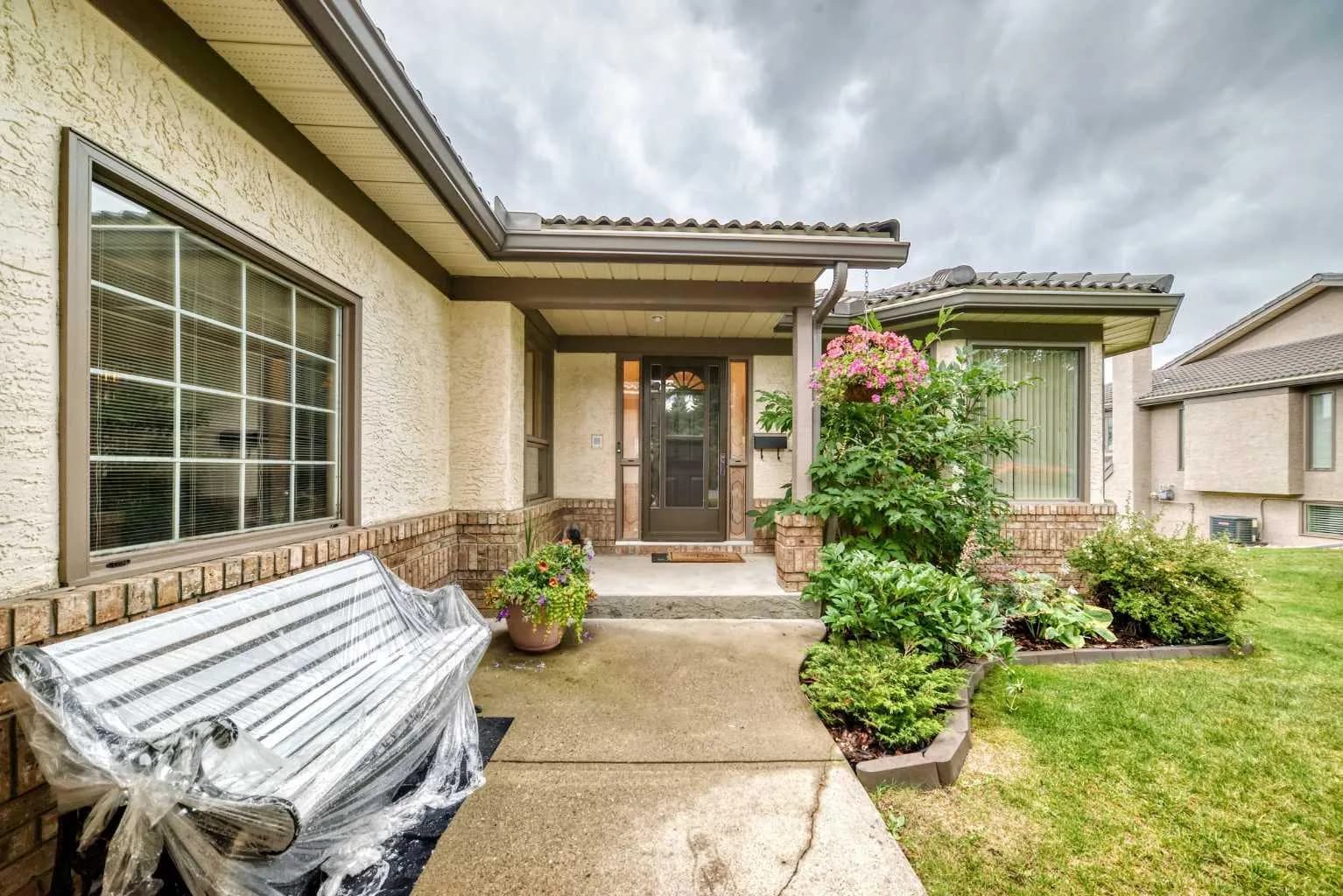 Semi Detached (Half Duplex)