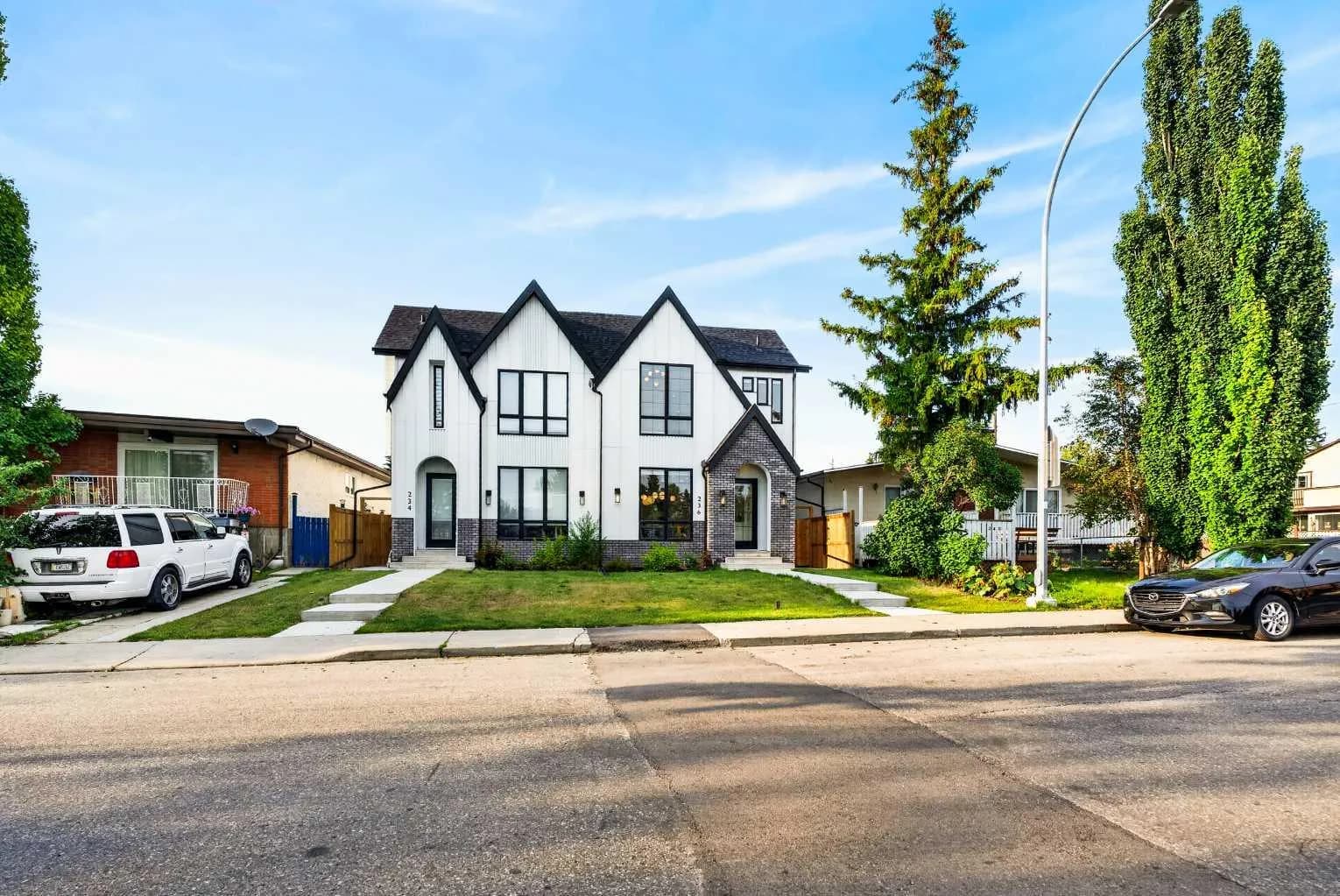 Semi Detached (Half Duplex)