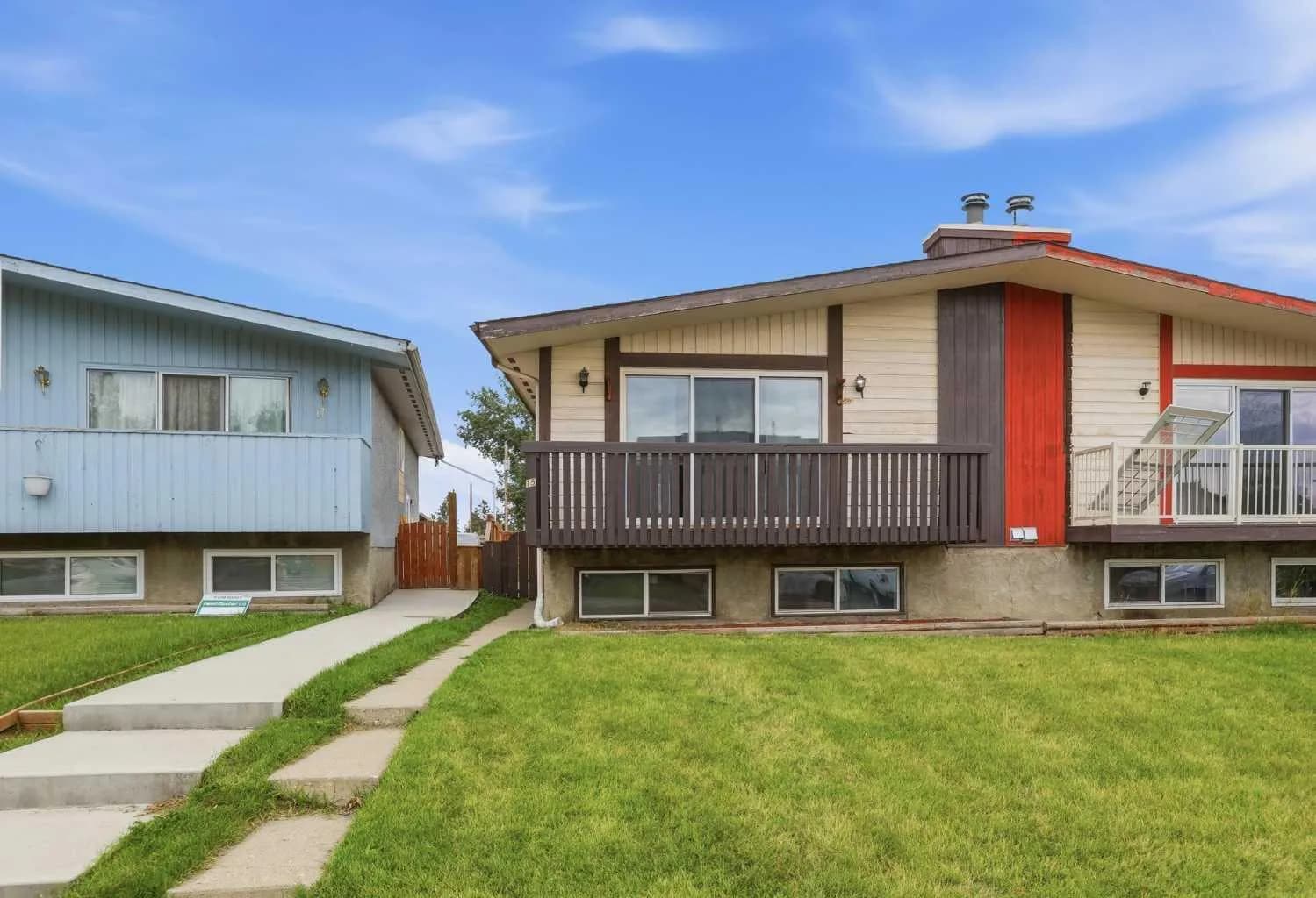 Semi Detached (Half Duplex)