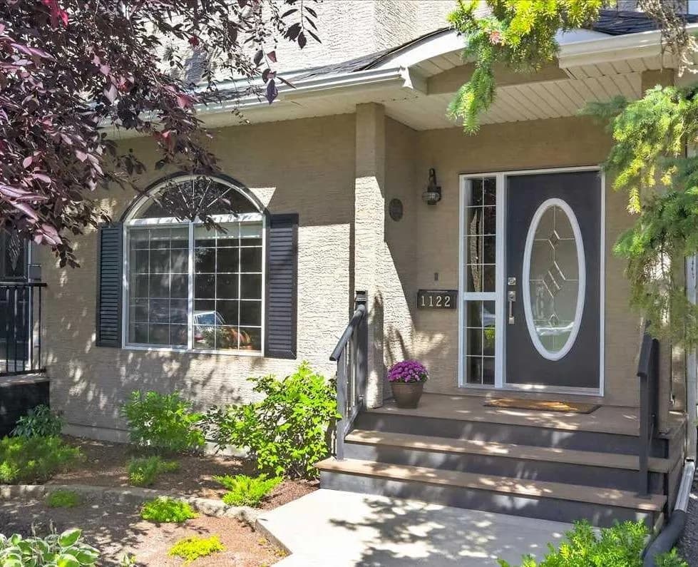 Semi Detached (Half Duplex)