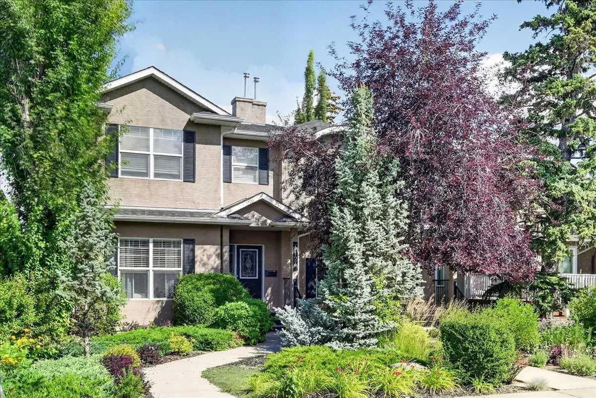 Semi Detached (Half Duplex)
