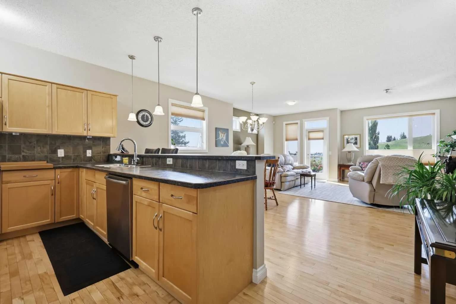 Semi Detached (Half Duplex)