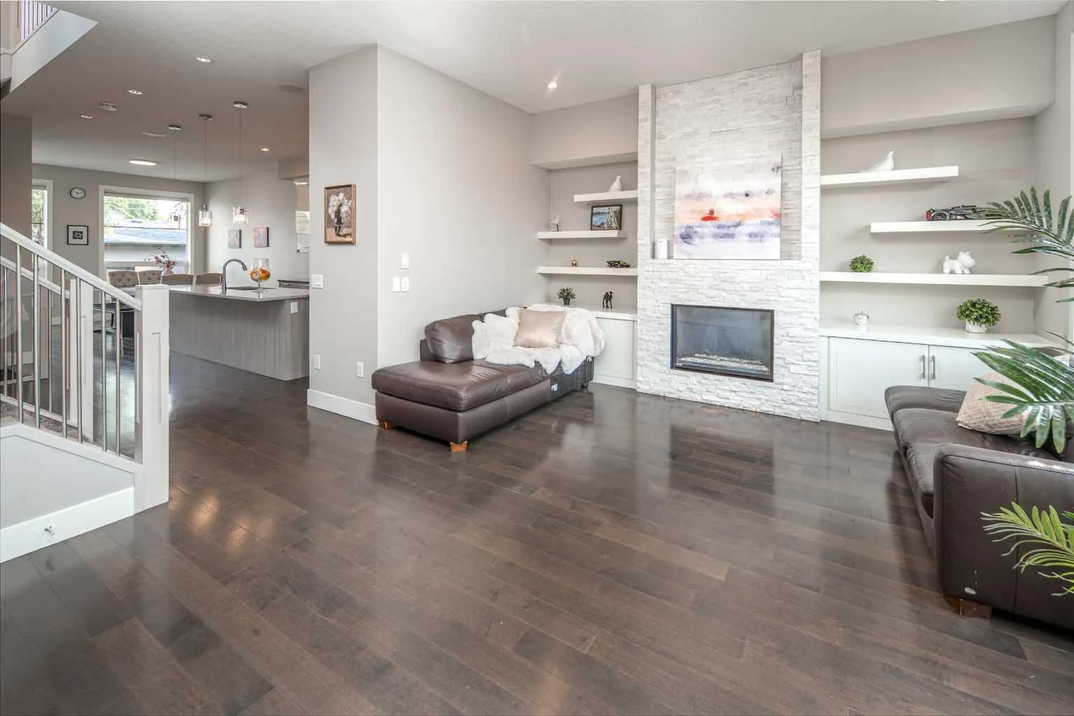 Semi Detached (Half Duplex)