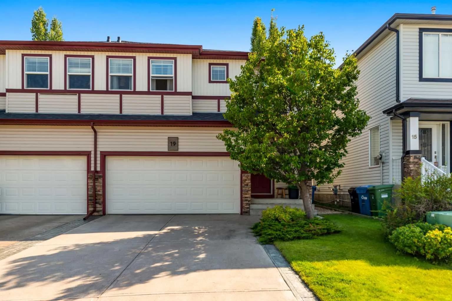 Semi Detached (Half Duplex)