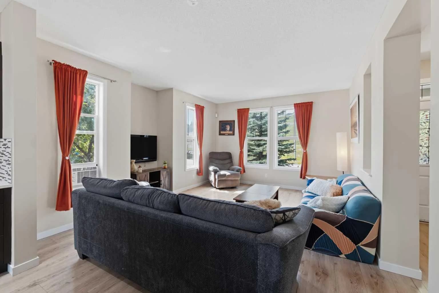 Semi Detached (Half Duplex)