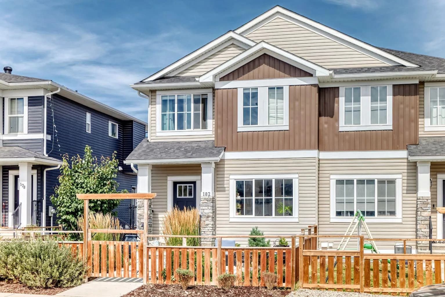 Semi Detached (Half Duplex)