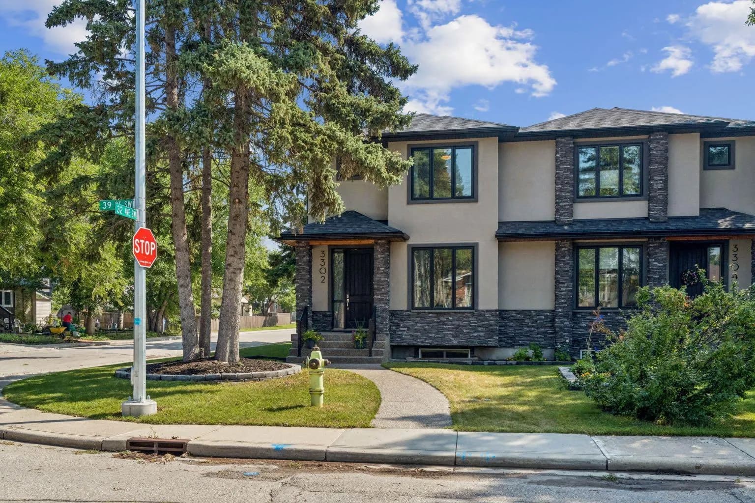 Semi Detached (Half Duplex)
