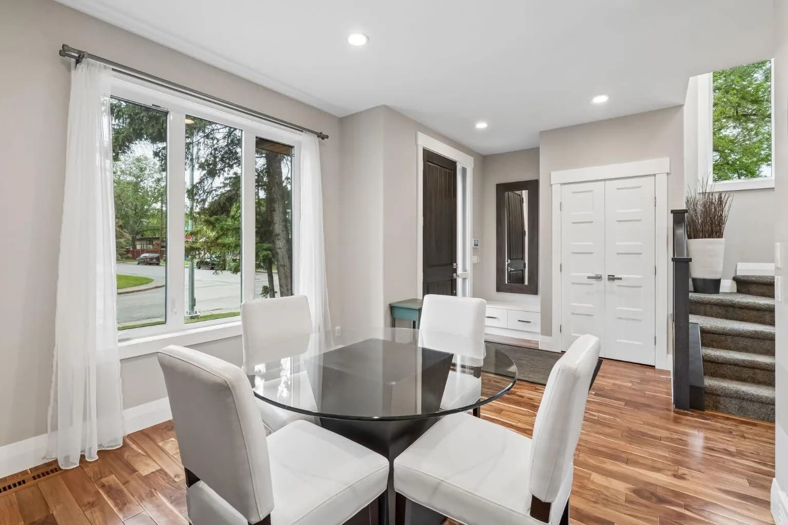 Semi Detached (Half Duplex)