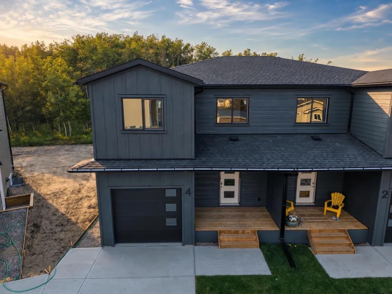 Semi Detached (Half Duplex)