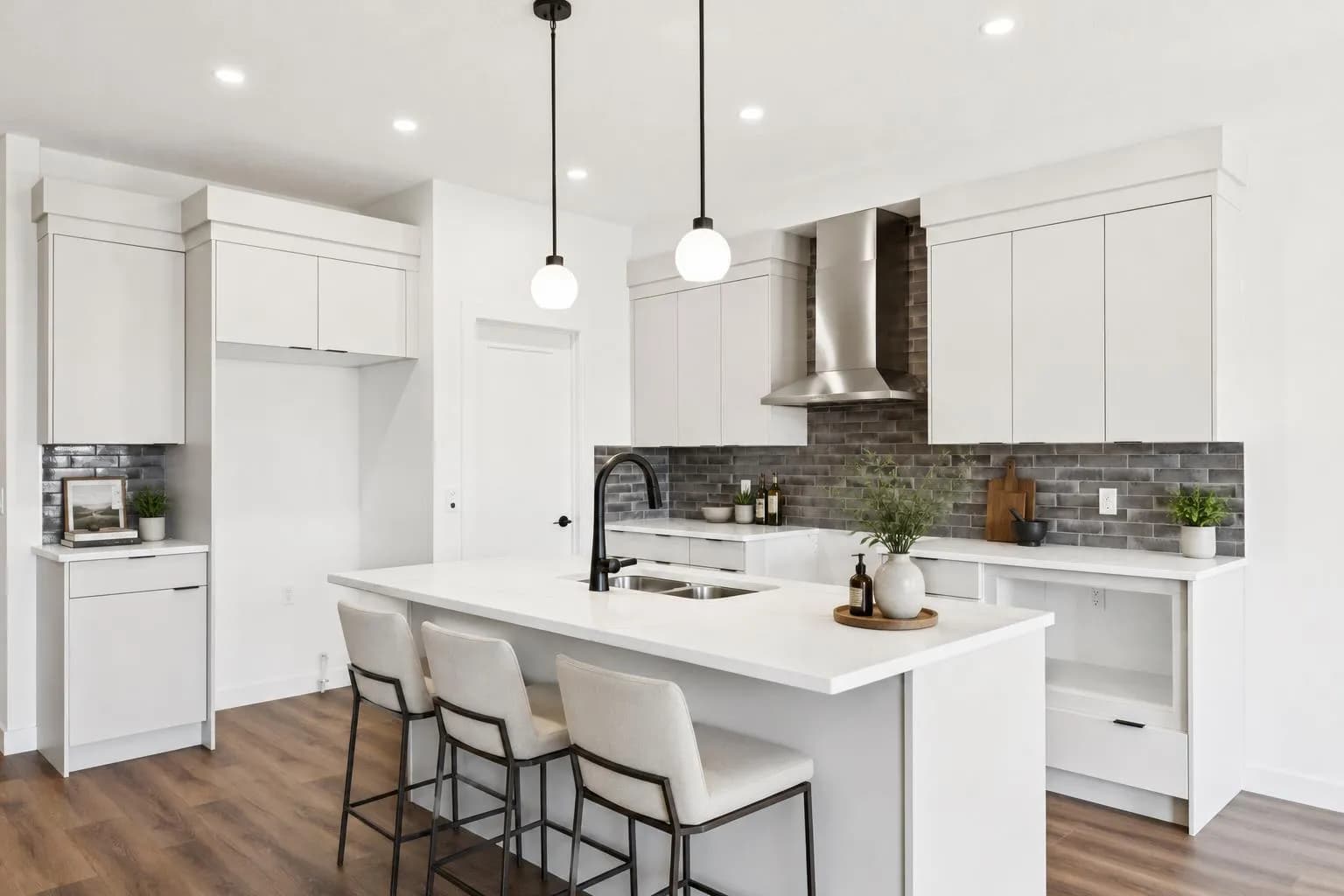 Semi Detached (Half Duplex)