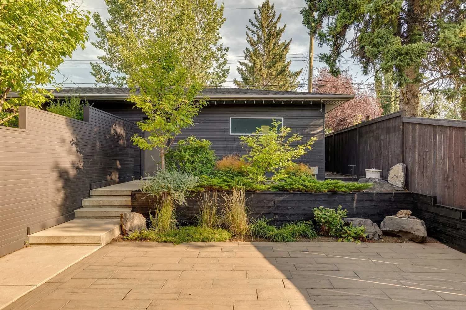Semi Detached (Half Duplex)