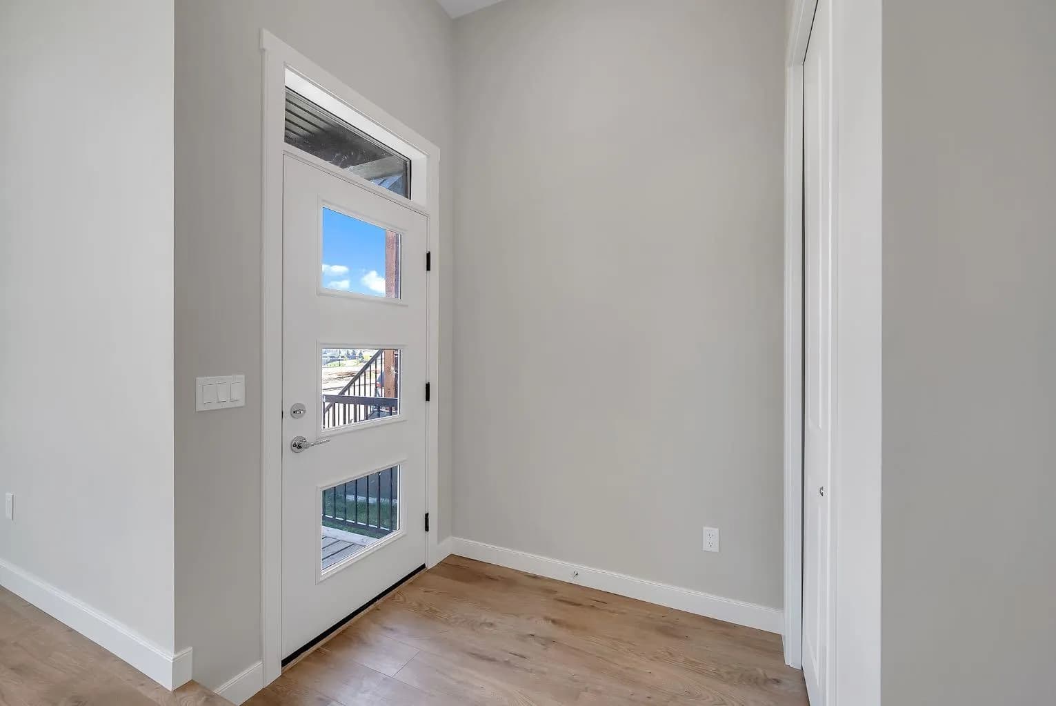 Semi Detached (Half Duplex)