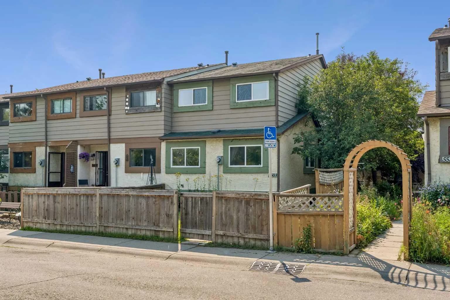 Row/Townhouse