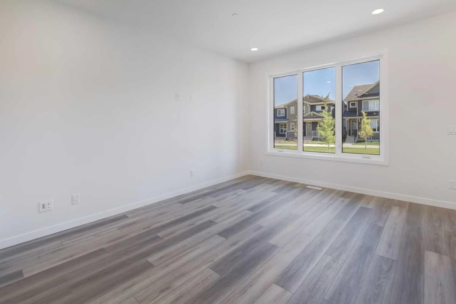 Semi Detached (Half Duplex)