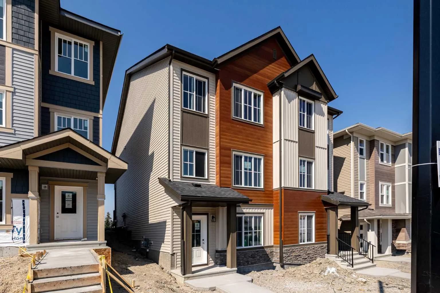 Semi Detached (Half Duplex)