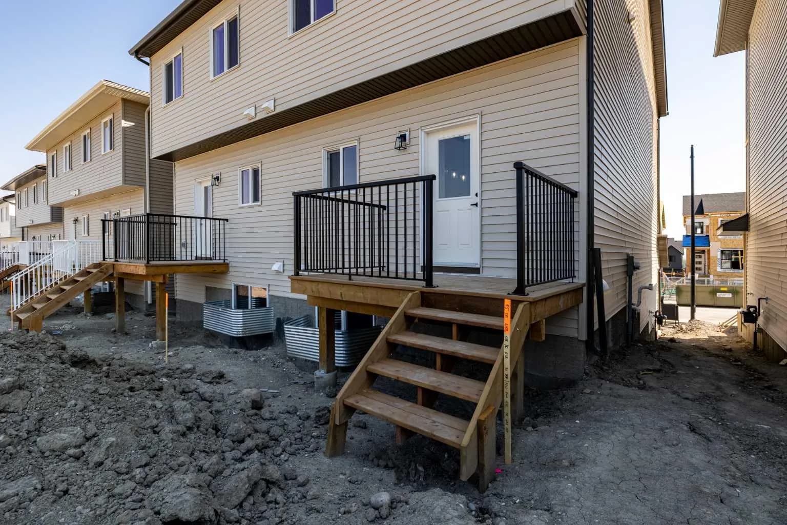 Semi Detached (Half Duplex)