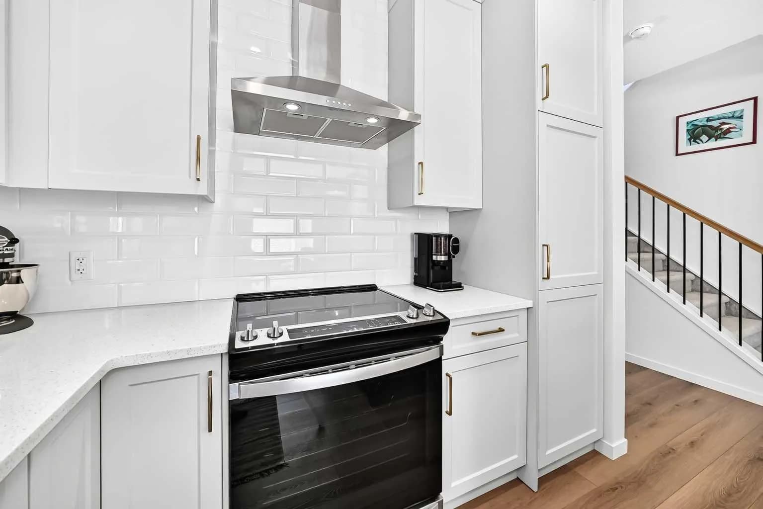 Semi Detached (Half Duplex)