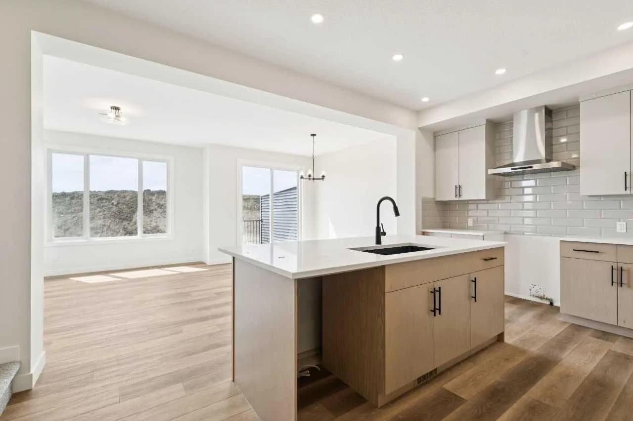 Semi Detached (Half Duplex)