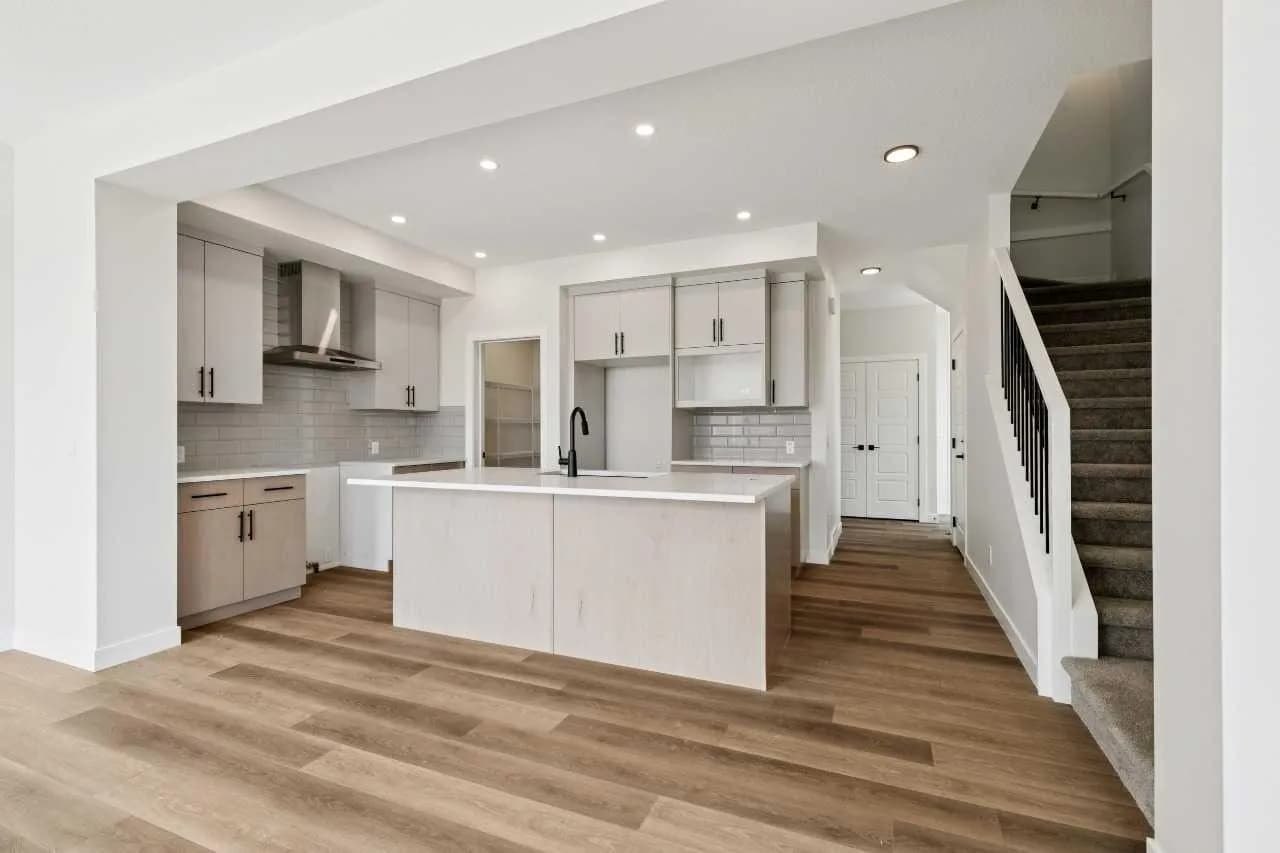 Semi Detached (Half Duplex)