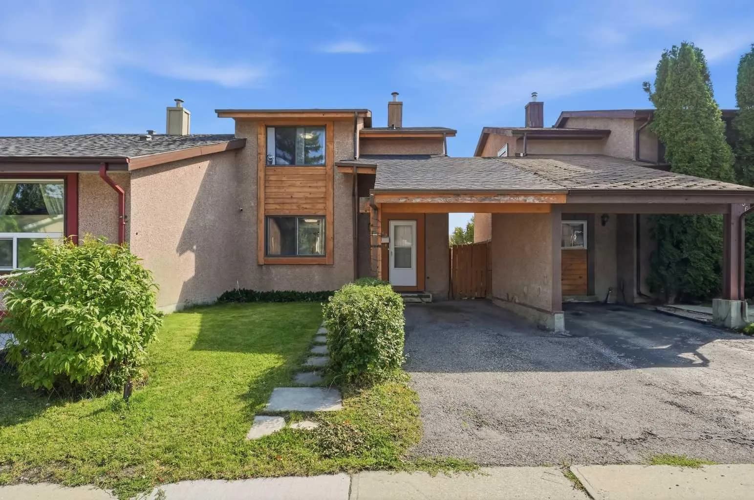 Semi Detached (Half Duplex)