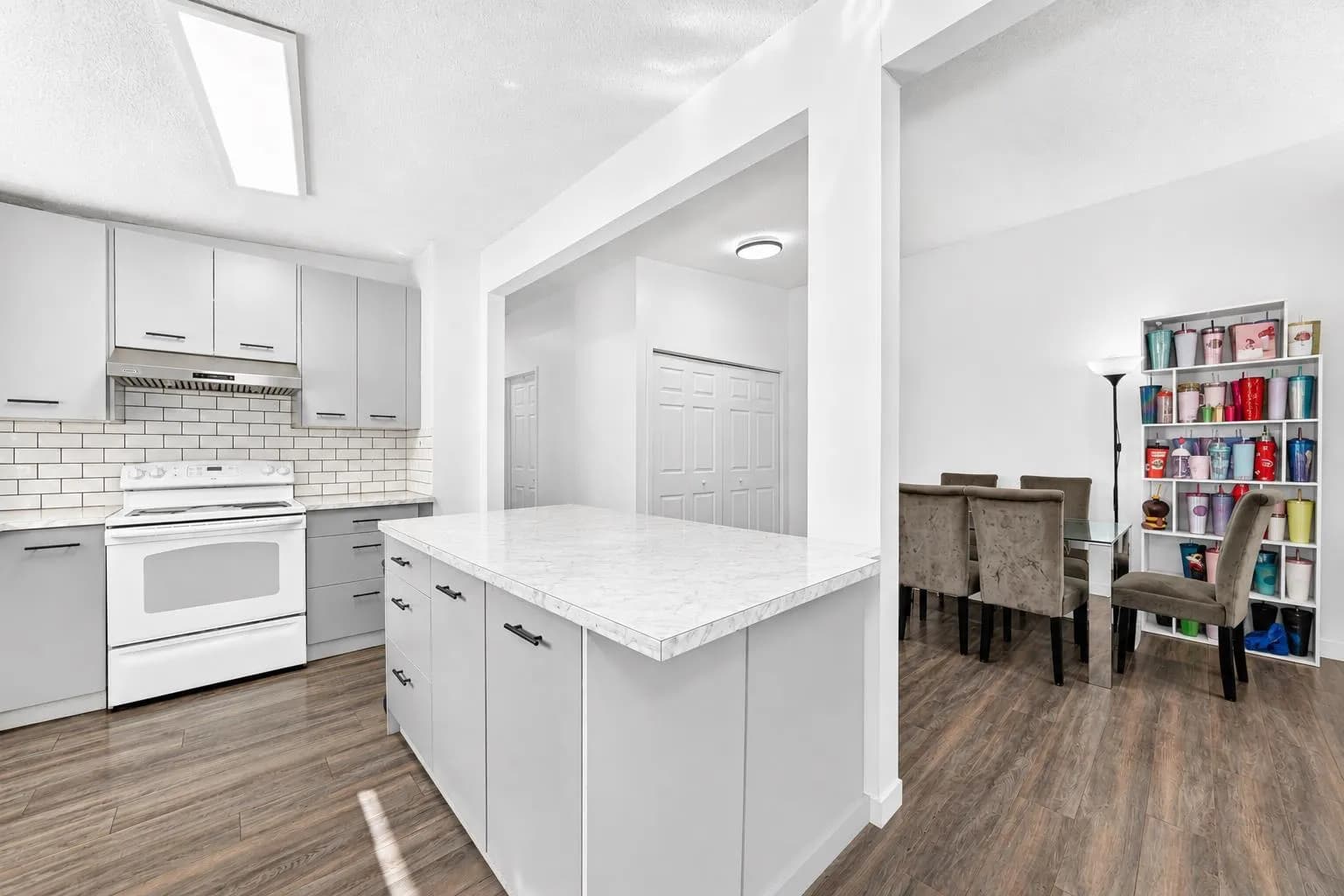 Semi Detached (Half Duplex)