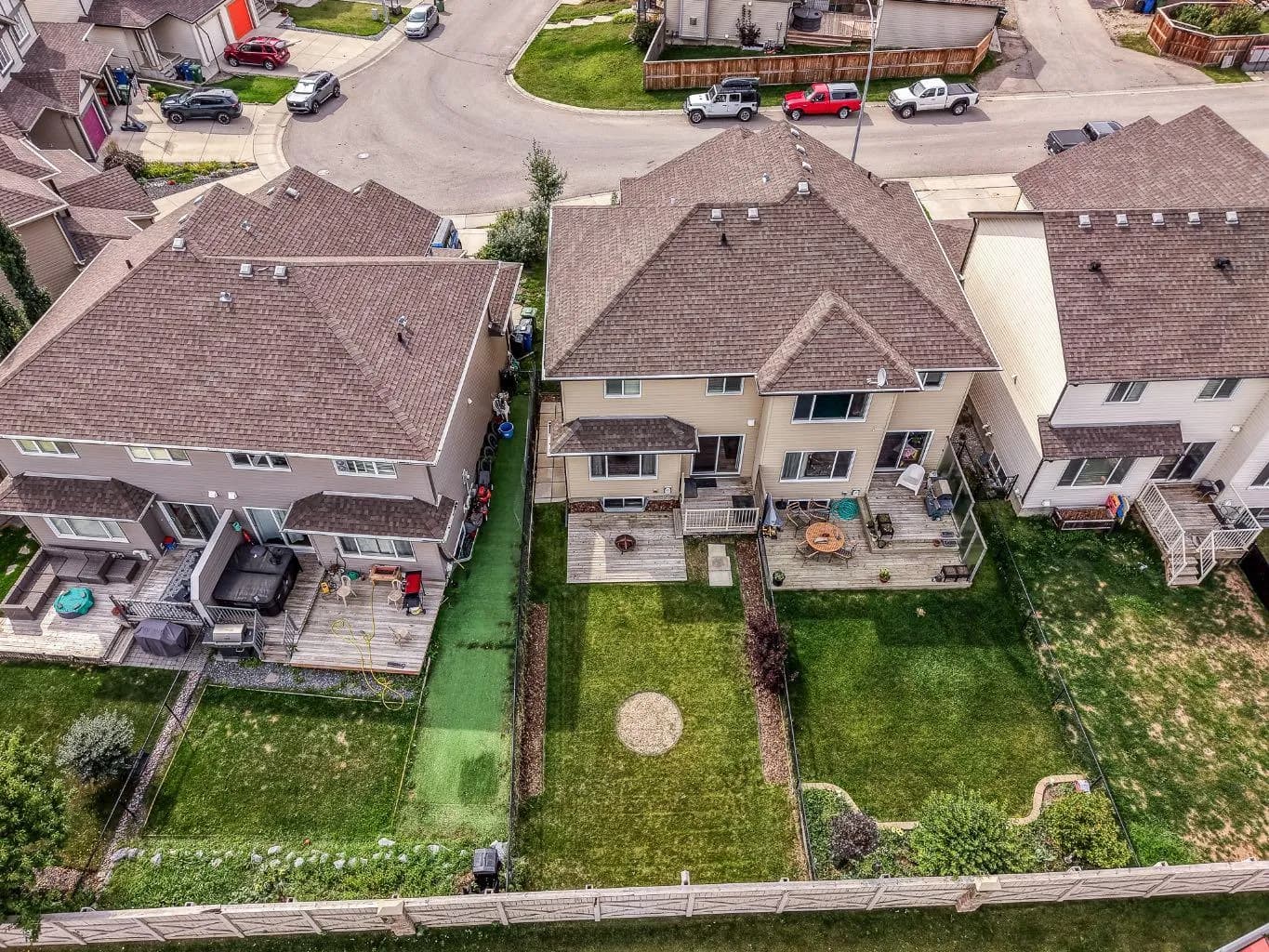 Semi Detached (Half Duplex)
