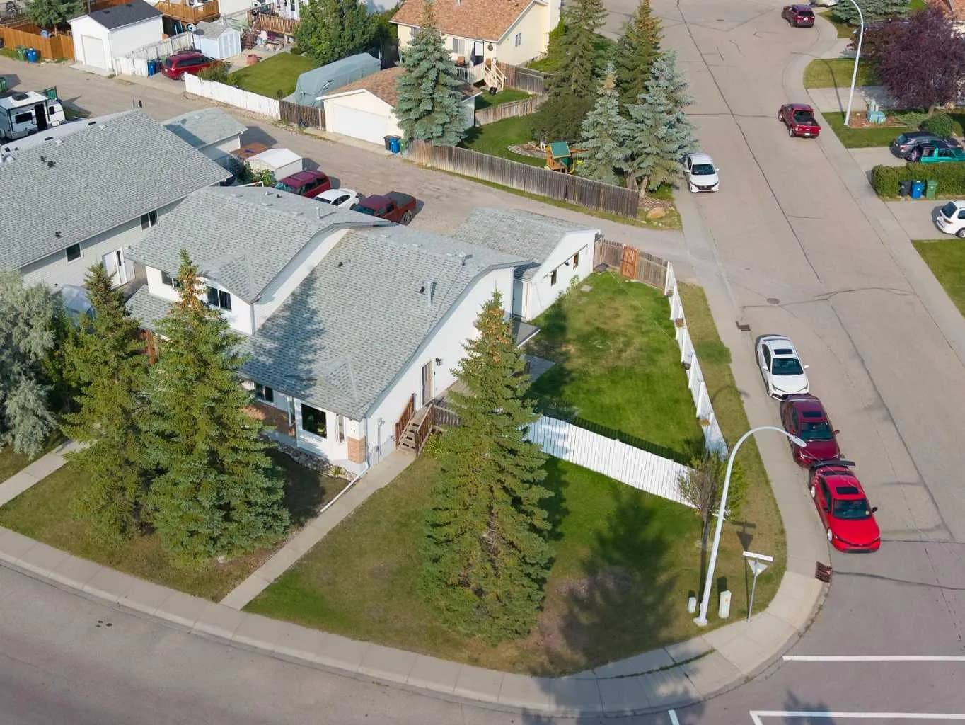 Semi Detached (Half Duplex)