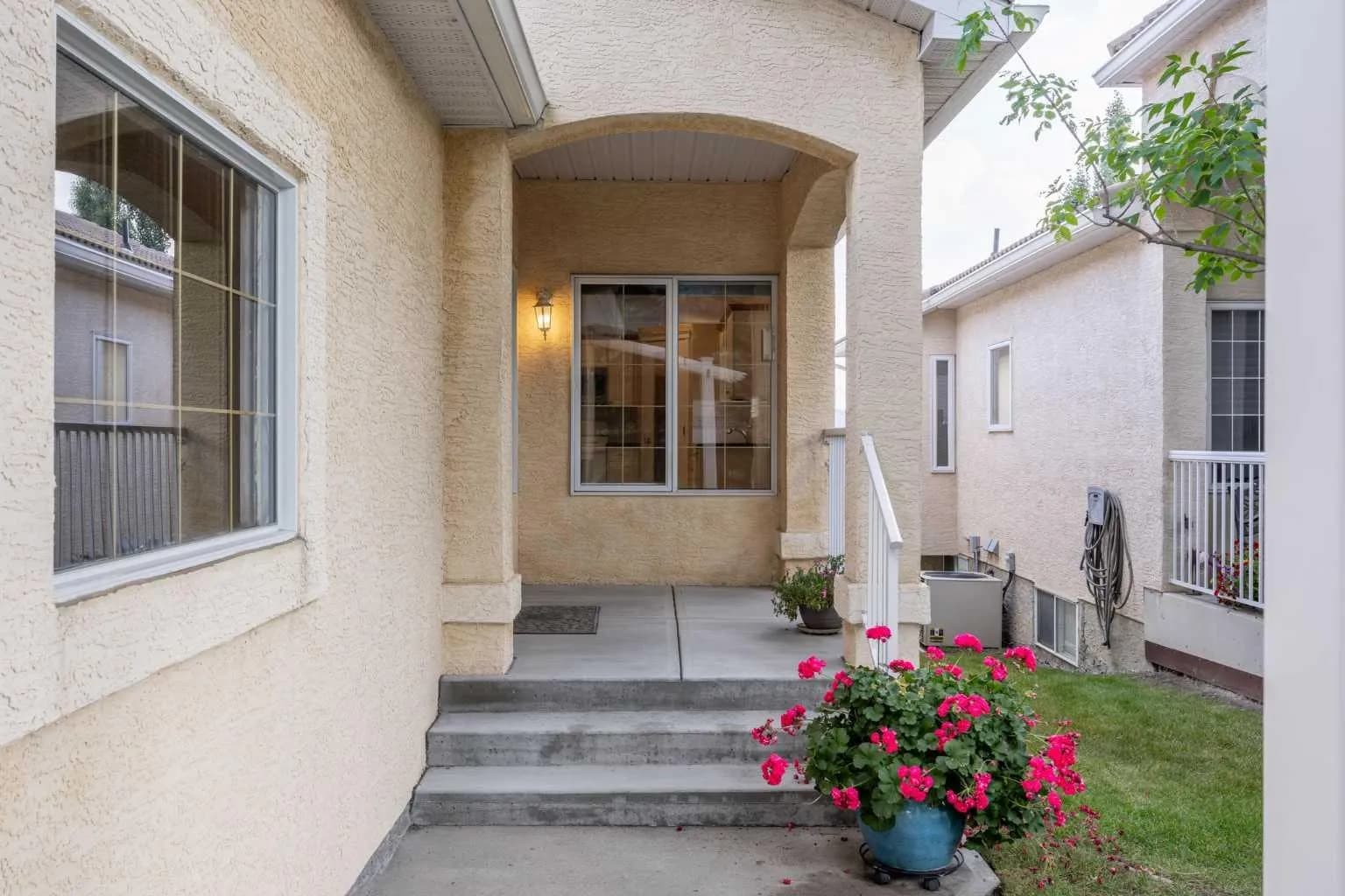 Semi Detached (Half Duplex)